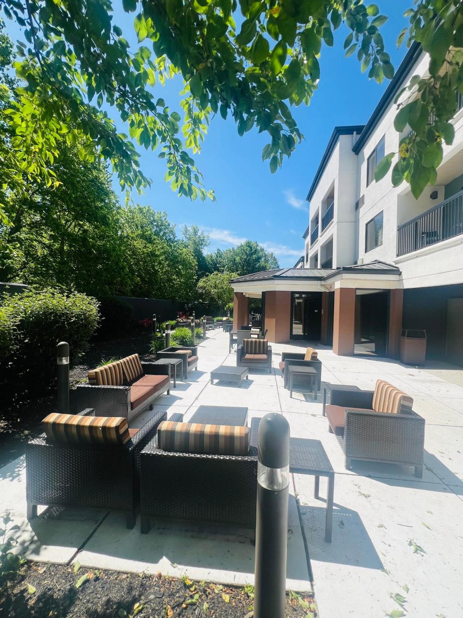 Country Inn & Suites By Radisson, Columbus-Edinburgh Exterior foto